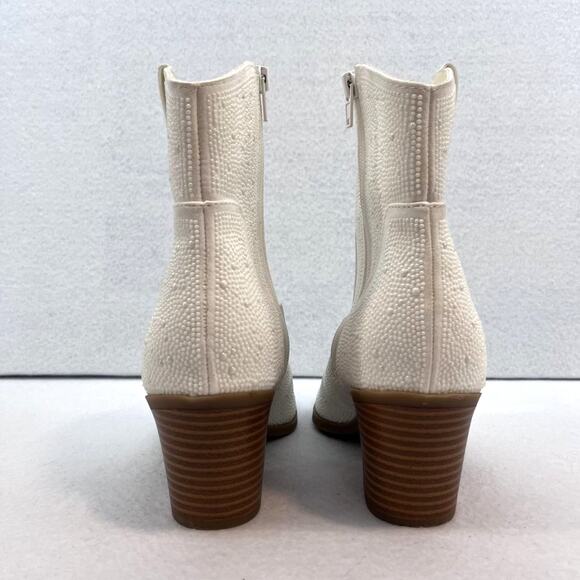Buckle Synclair faux pearl ankle boot white women sz 9 - Picture 4 of 8
